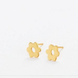 NWT Ink + Alloy Flower Post Earrings